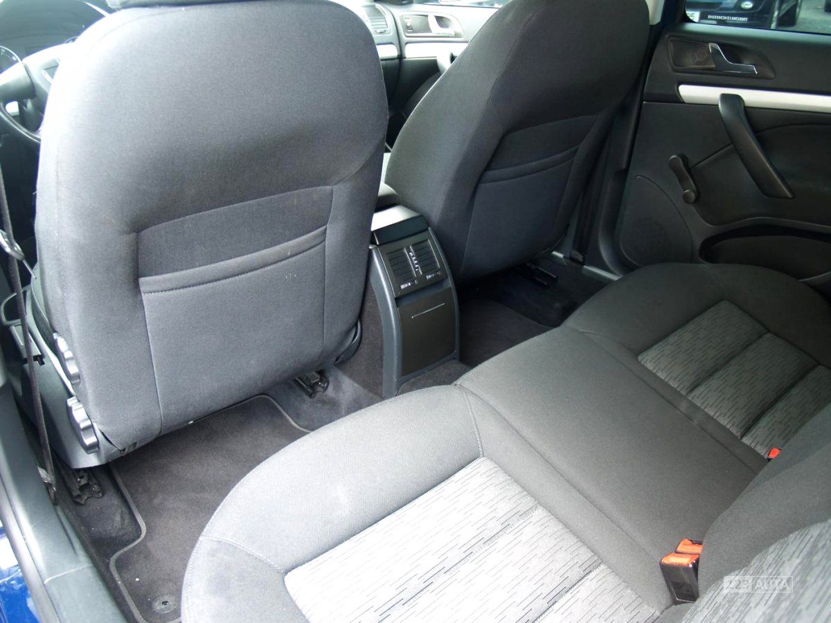 Škoda Octavia, 2011 - pohled č. 17