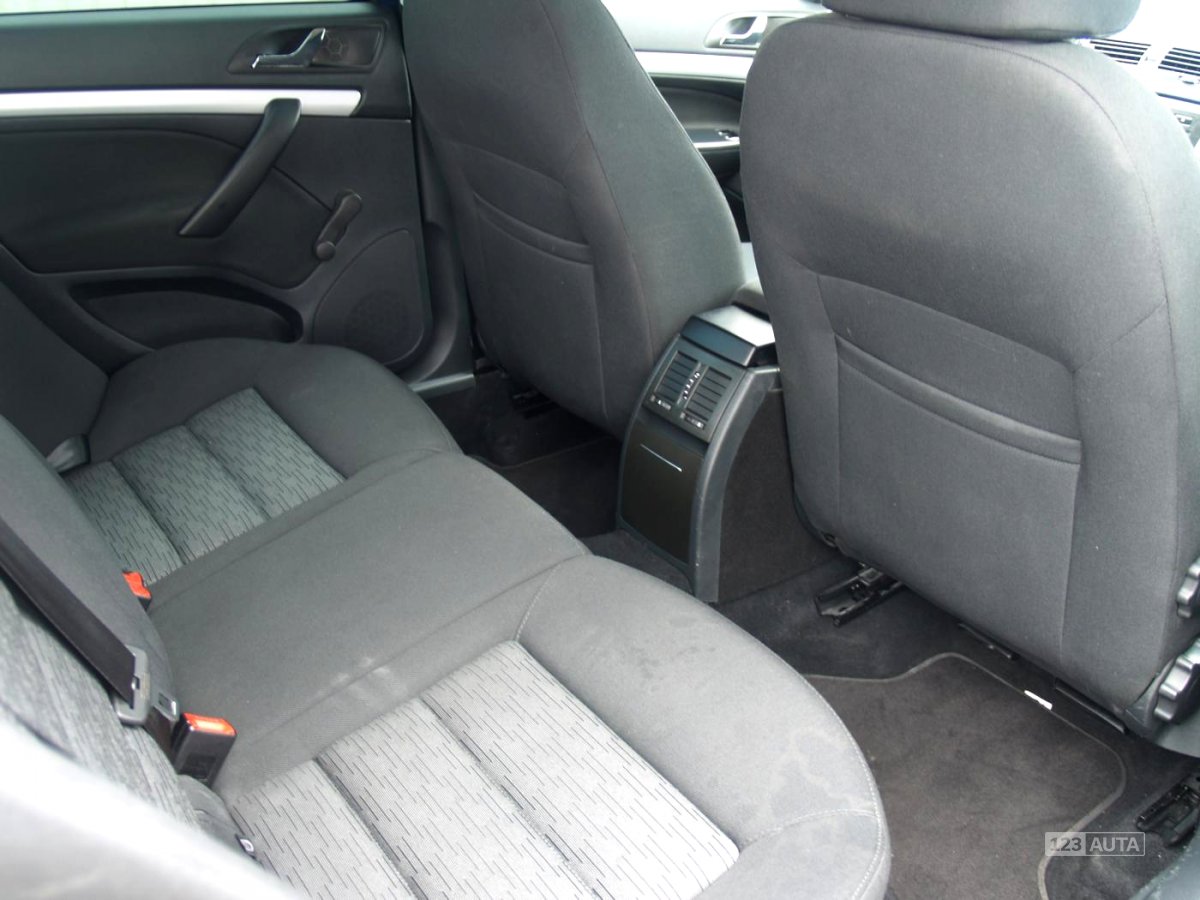 Škoda Octavia, 2011 - pohled č. 18