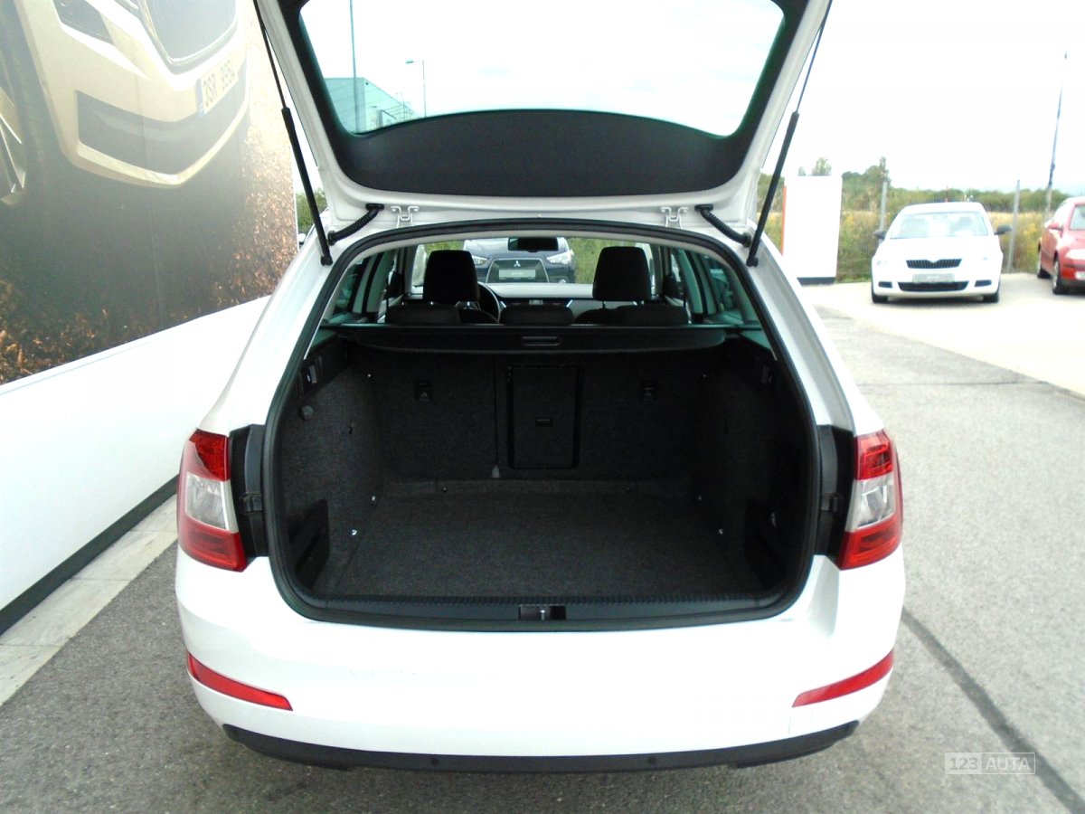 Škoda Octavia, 2013 - pohled č. 17