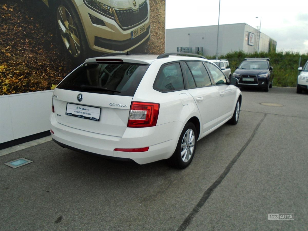 Škoda Octavia, 2013 - pohled č. 2
