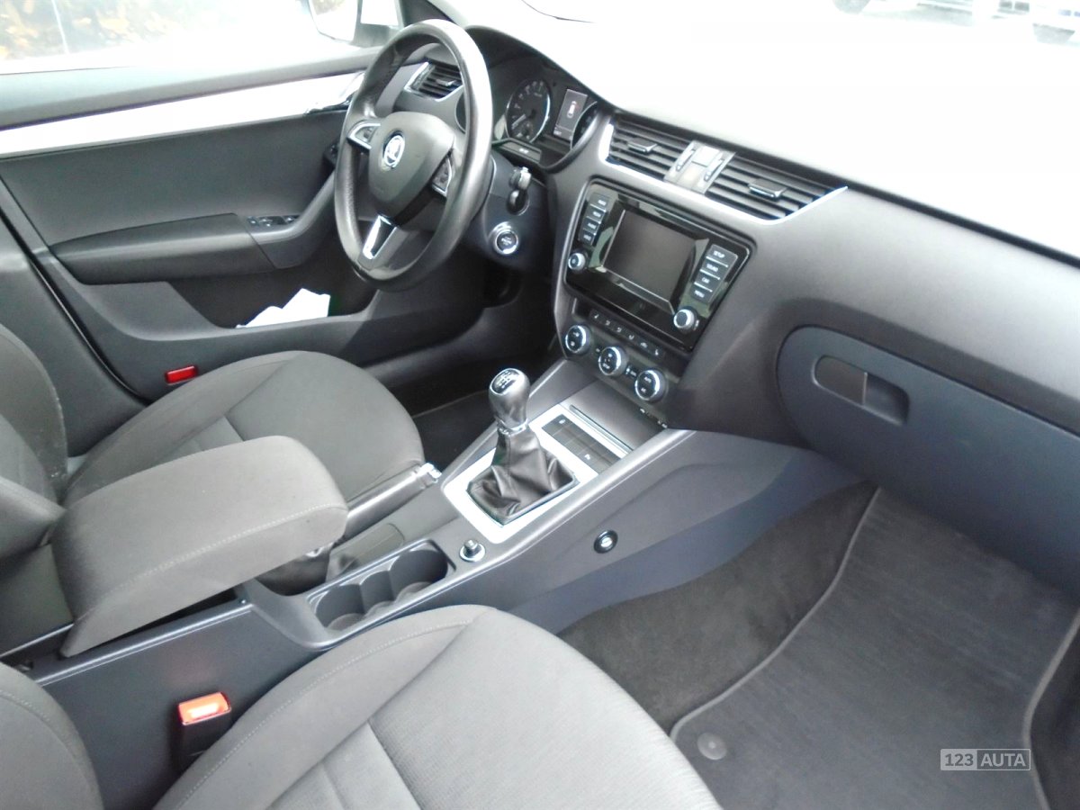 Škoda Octavia, 2013 - pohled č. 6