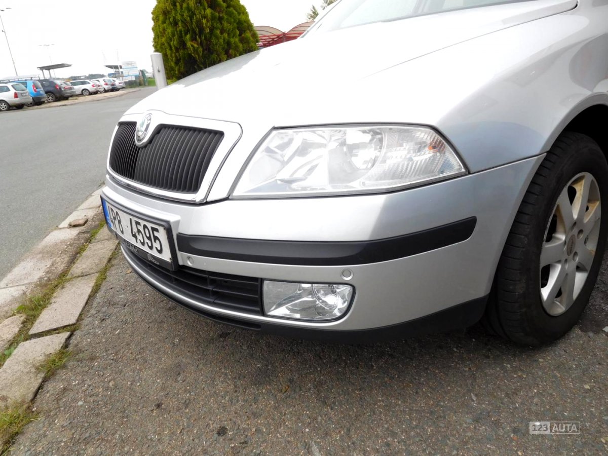 Škoda Octavia, 2006 - pohled č. 12