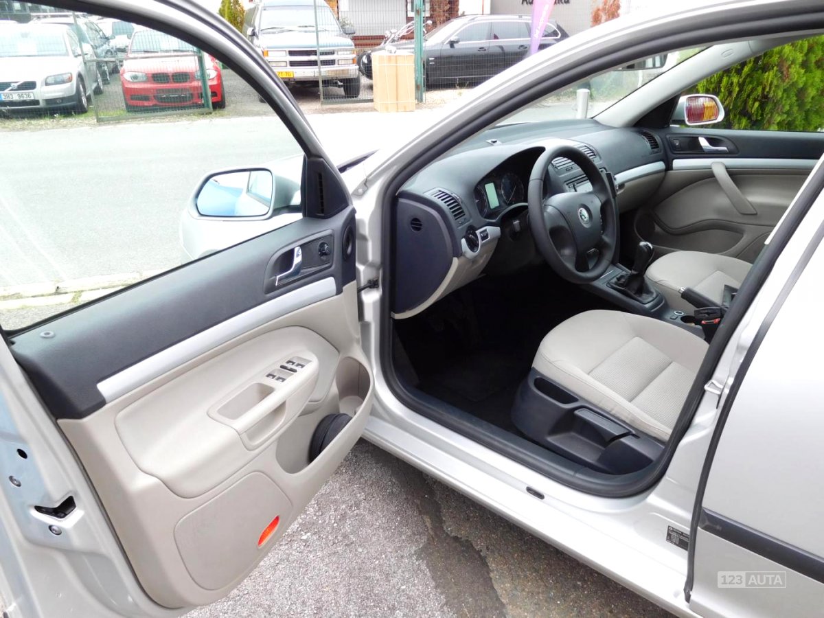 Škoda Octavia, 2006 - pohled č. 13