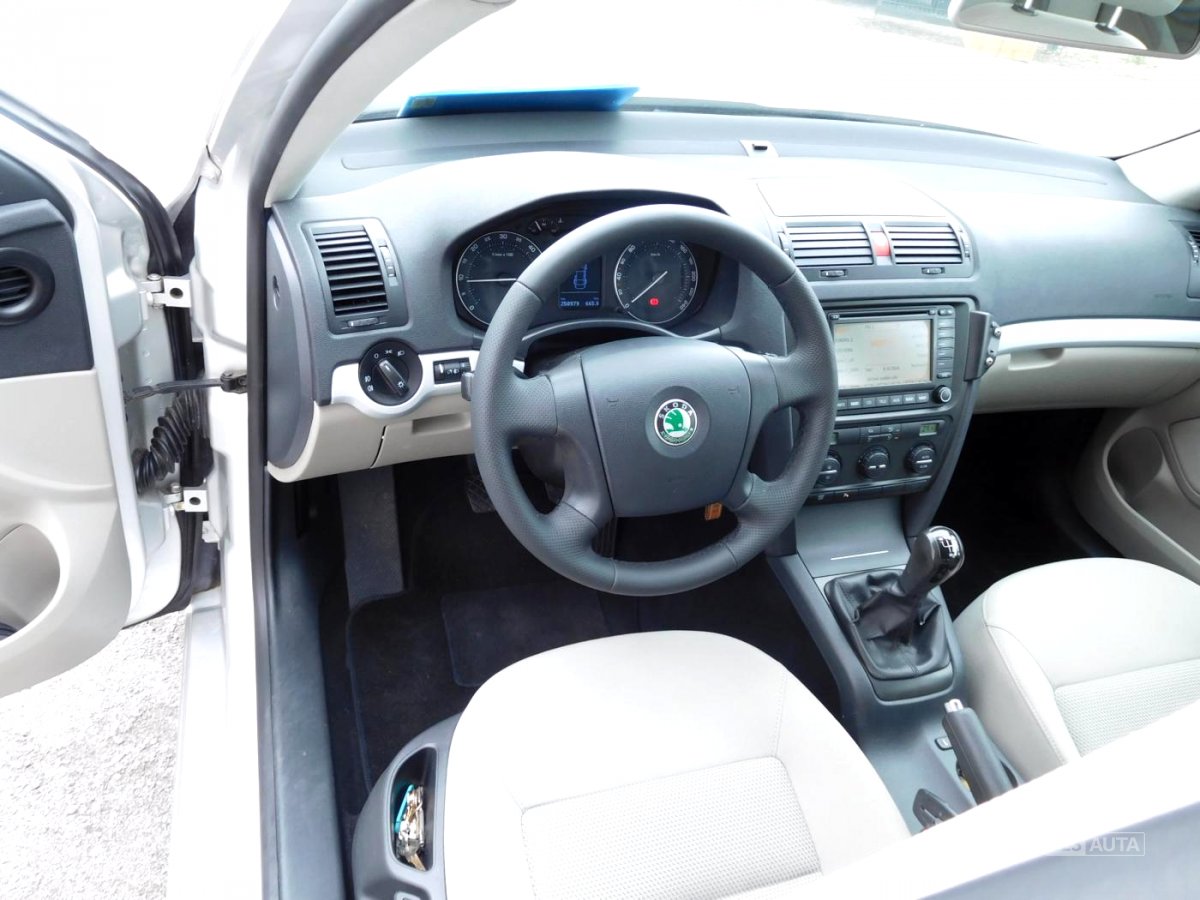 Škoda Octavia, 2006 - pohled č. 15
