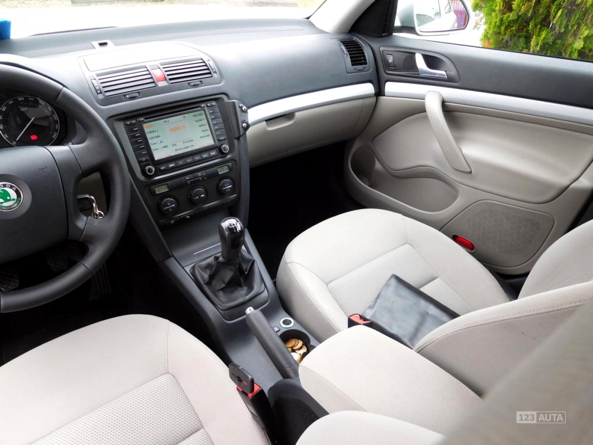 Škoda Octavia, 2006 - pohled č. 18