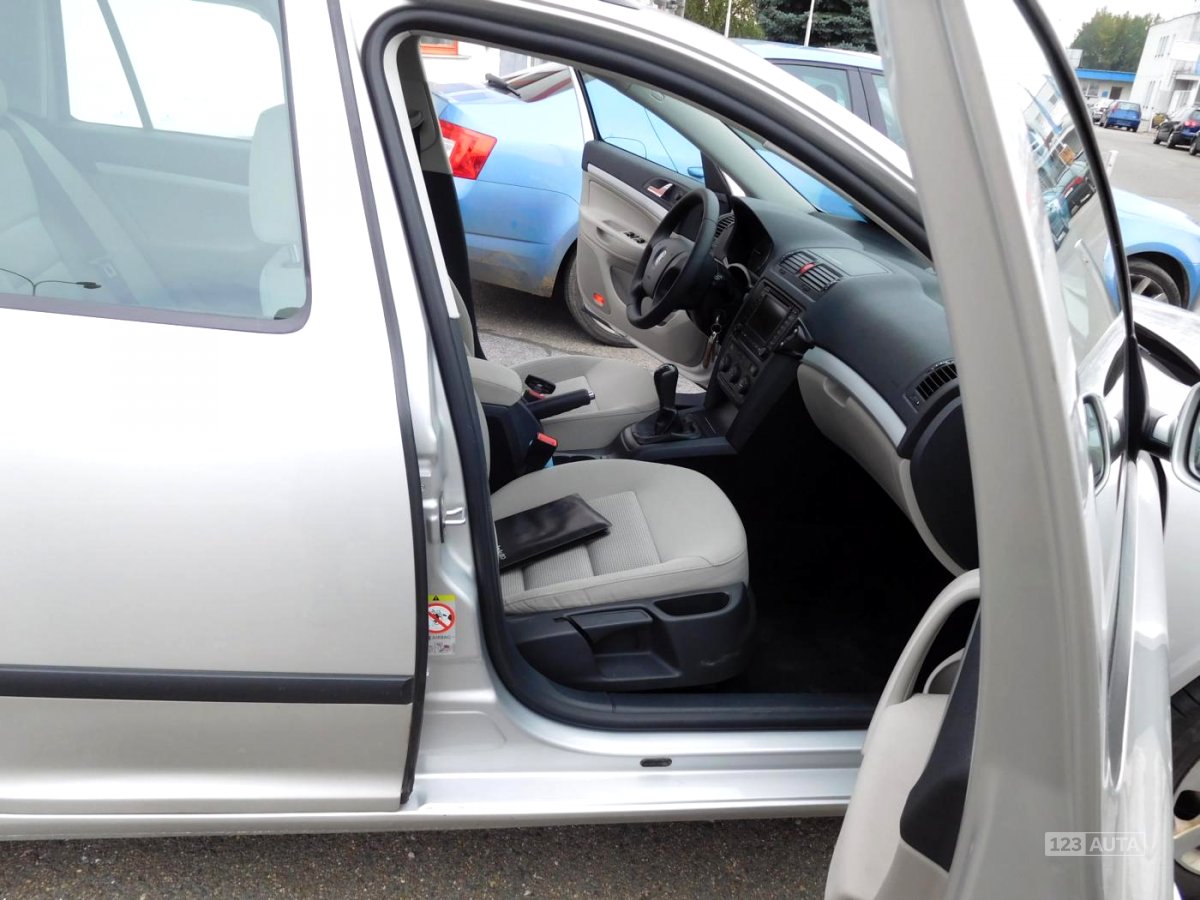 Škoda Octavia, 2006 - pohled č. 20