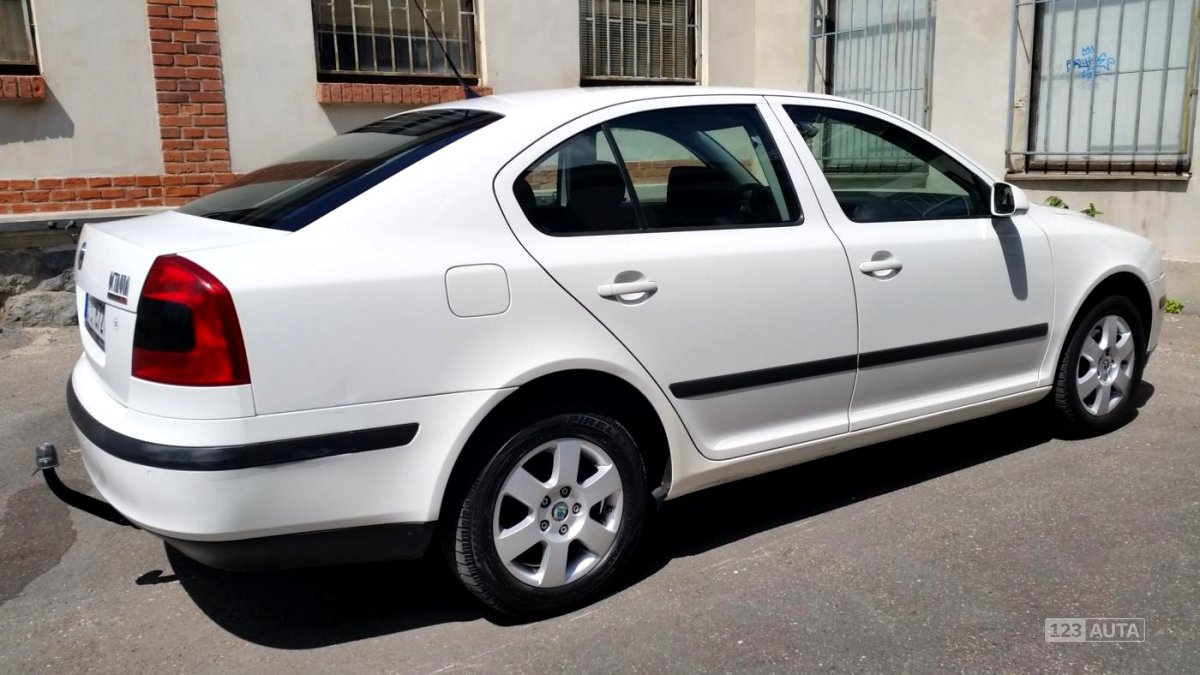 Škoda Octavia, 2008 - pohled č. 12