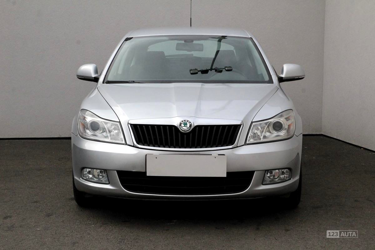 Škoda Octavia II, 2010 - pohled č. 2