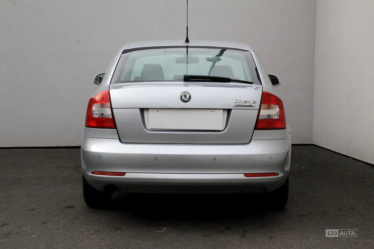 Škoda Octavia II, 2010 - pohled č. 6