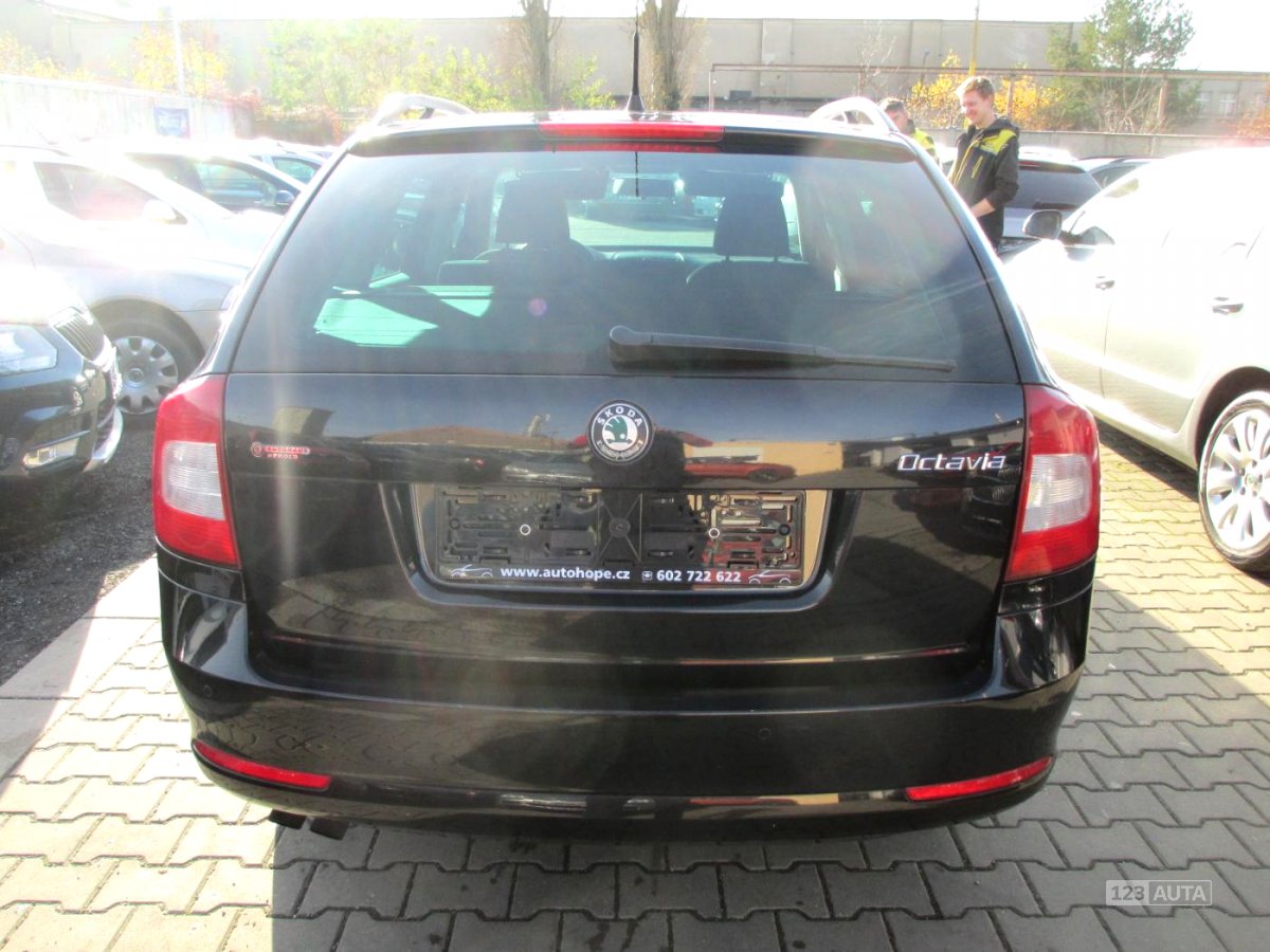 Škoda Octavia, 2009 - pohled č. 5