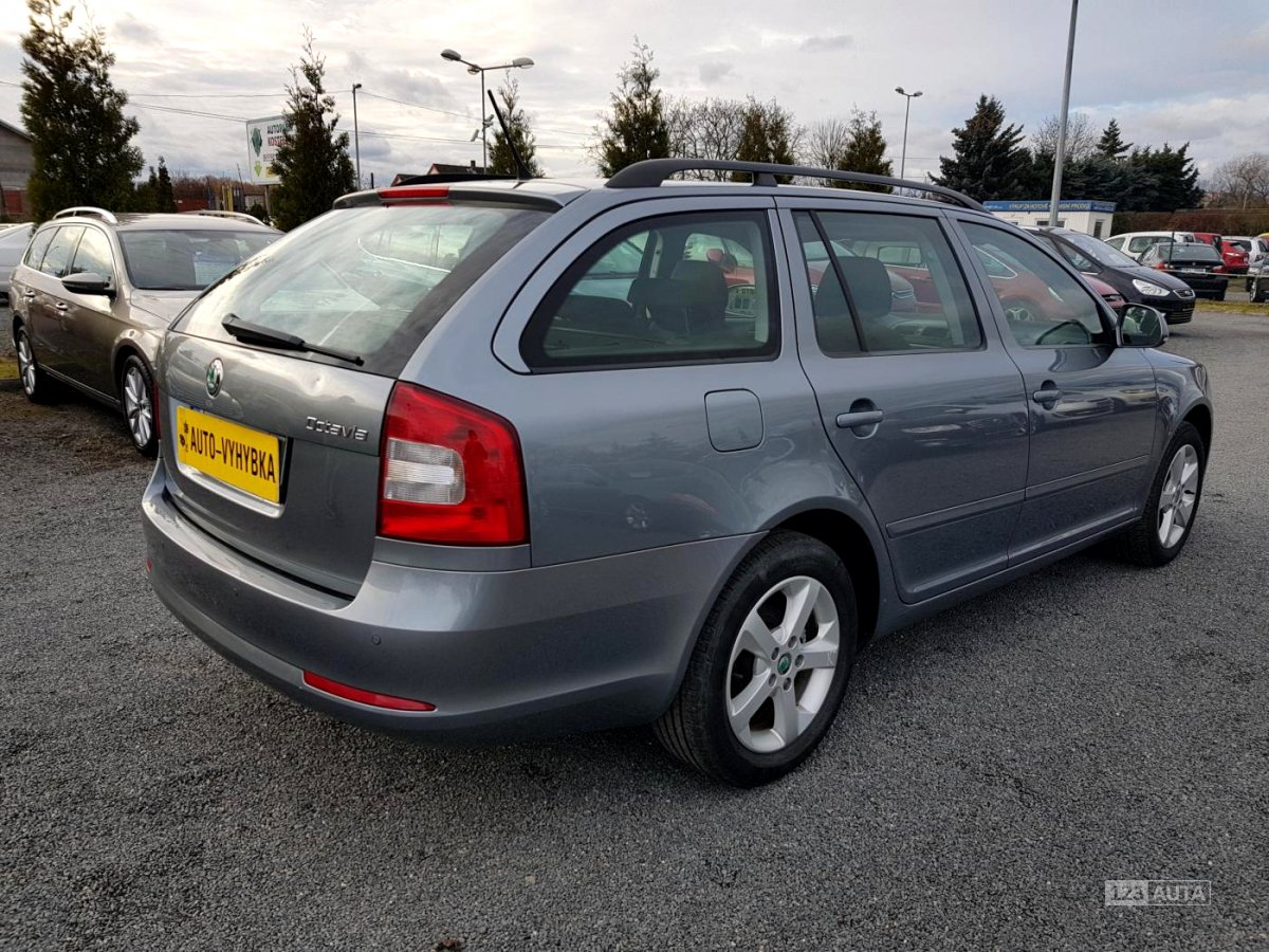 Škoda Octavia, 2012 - pohled č. 4
