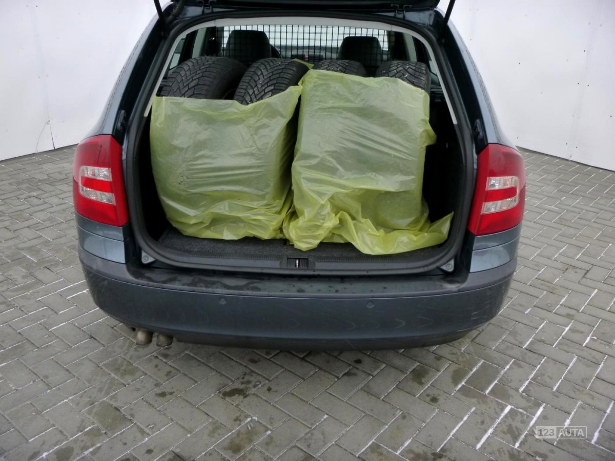 Škoda Octavia, 2005 - pohled č. 8