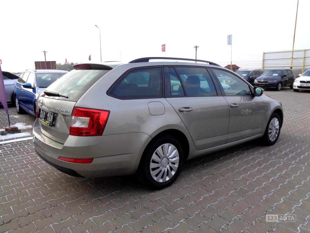 Škoda Octavia, 2014 - pohled č. 4