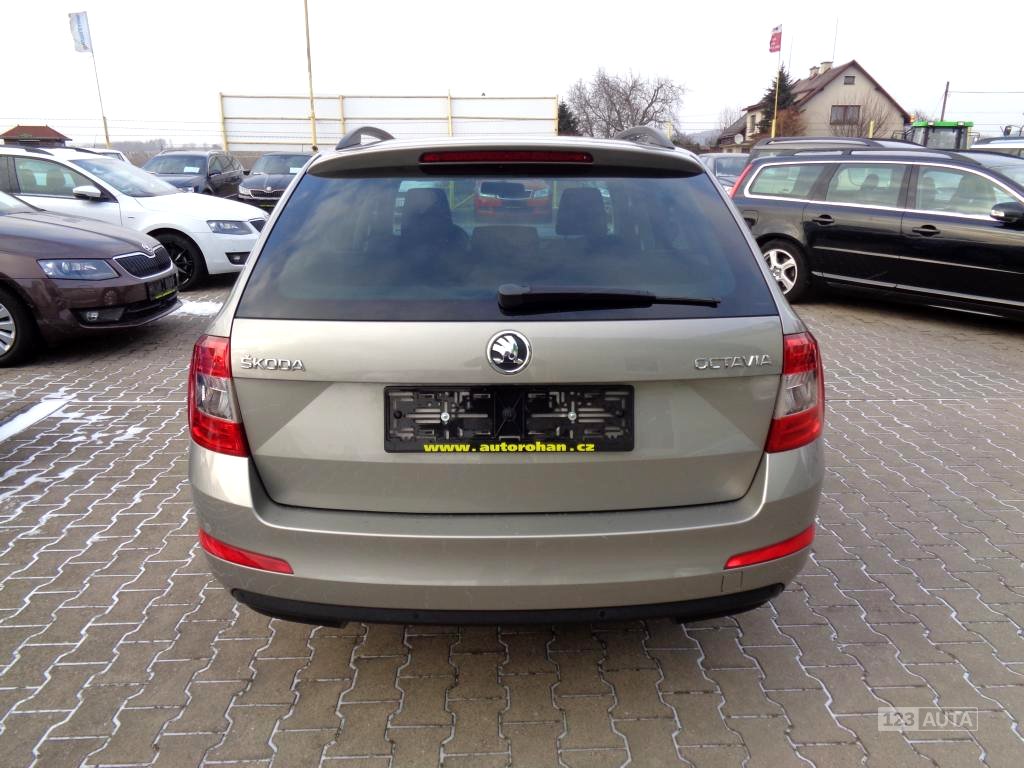 Škoda Octavia, 2014 - pohled č. 5