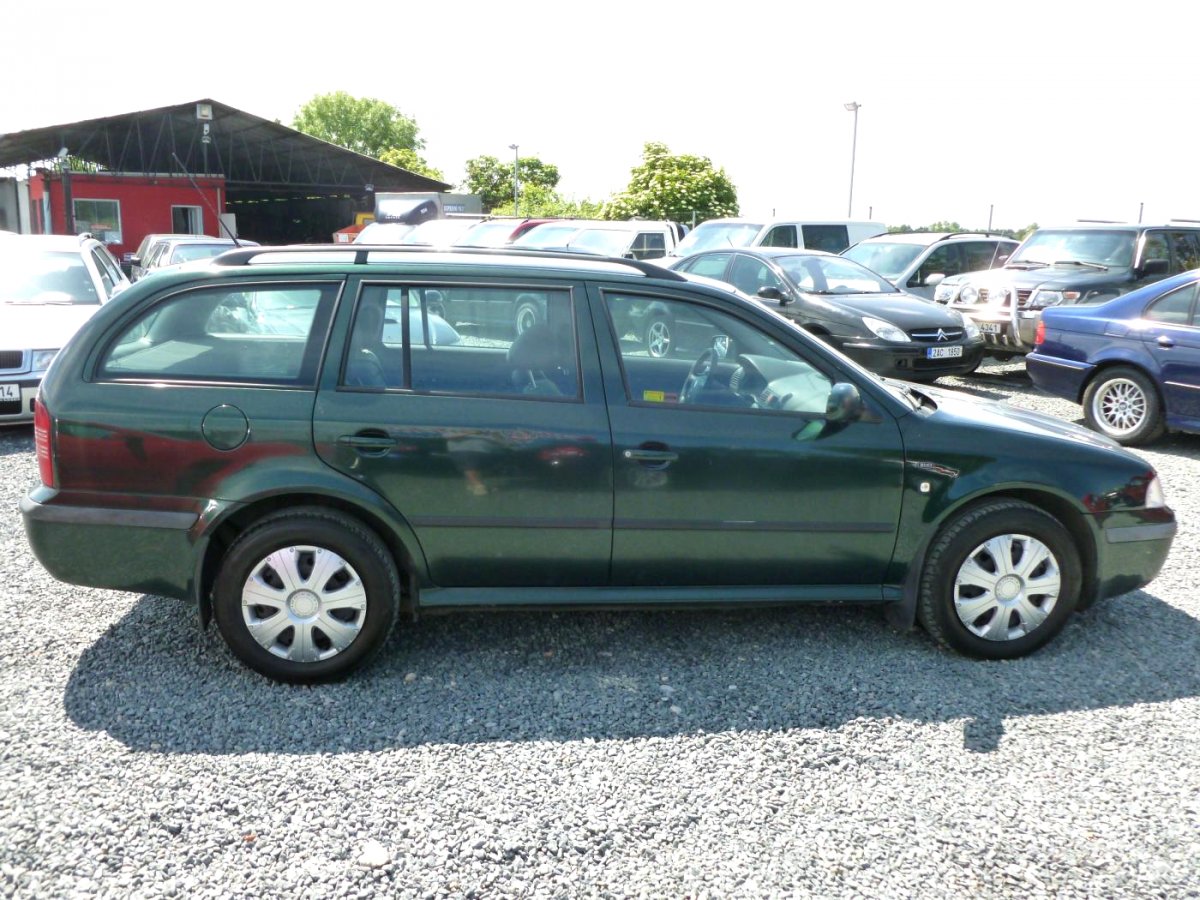 Škoda Octavia, 2003 - pohled č. 6