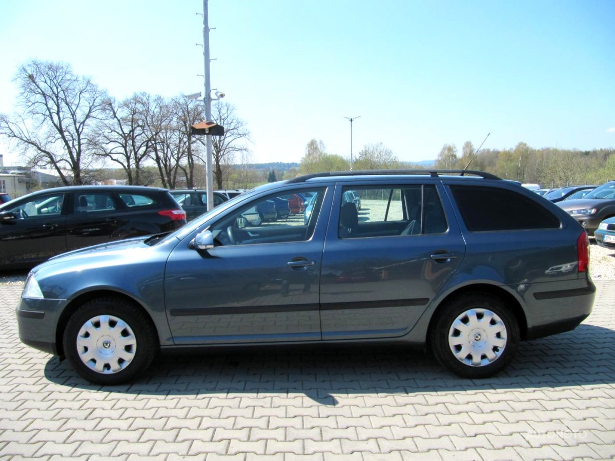 Škoda Octavia, 2005 - pohled č. 4