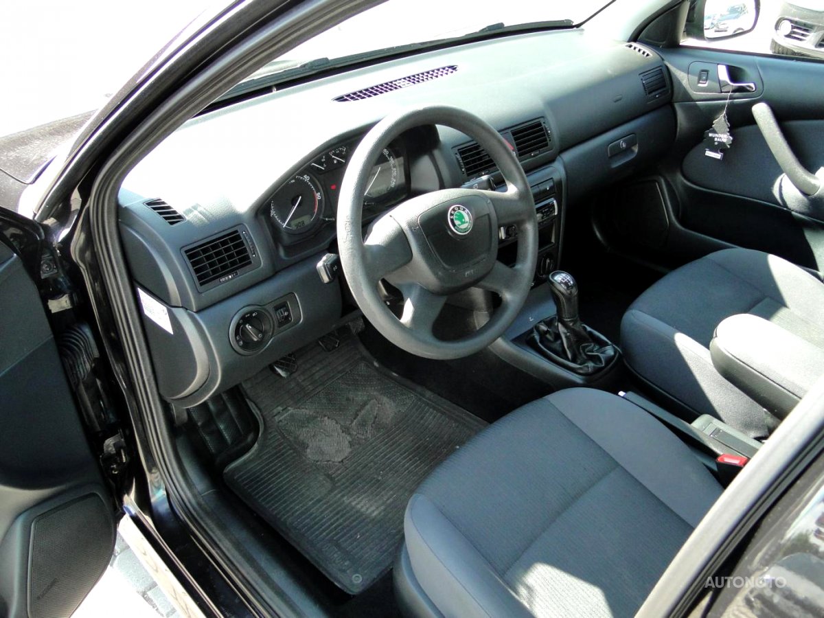 Škoda Octavia, 2010 - pohled č. 8