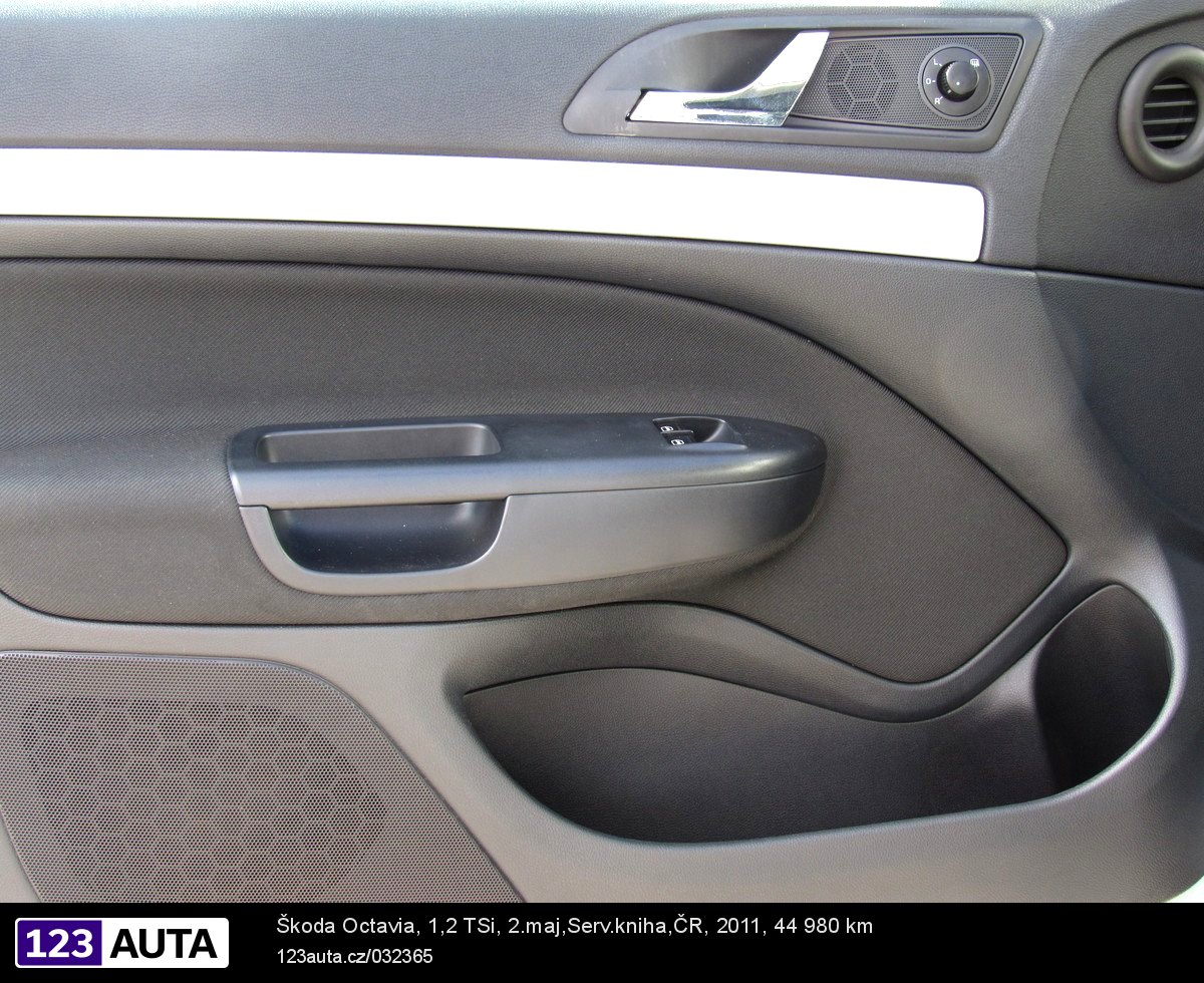 Škoda Octavia, 2011 - pohled č. 18