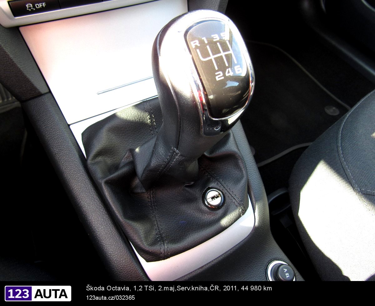 Škoda Octavia, 2011 - pohled č. 23
