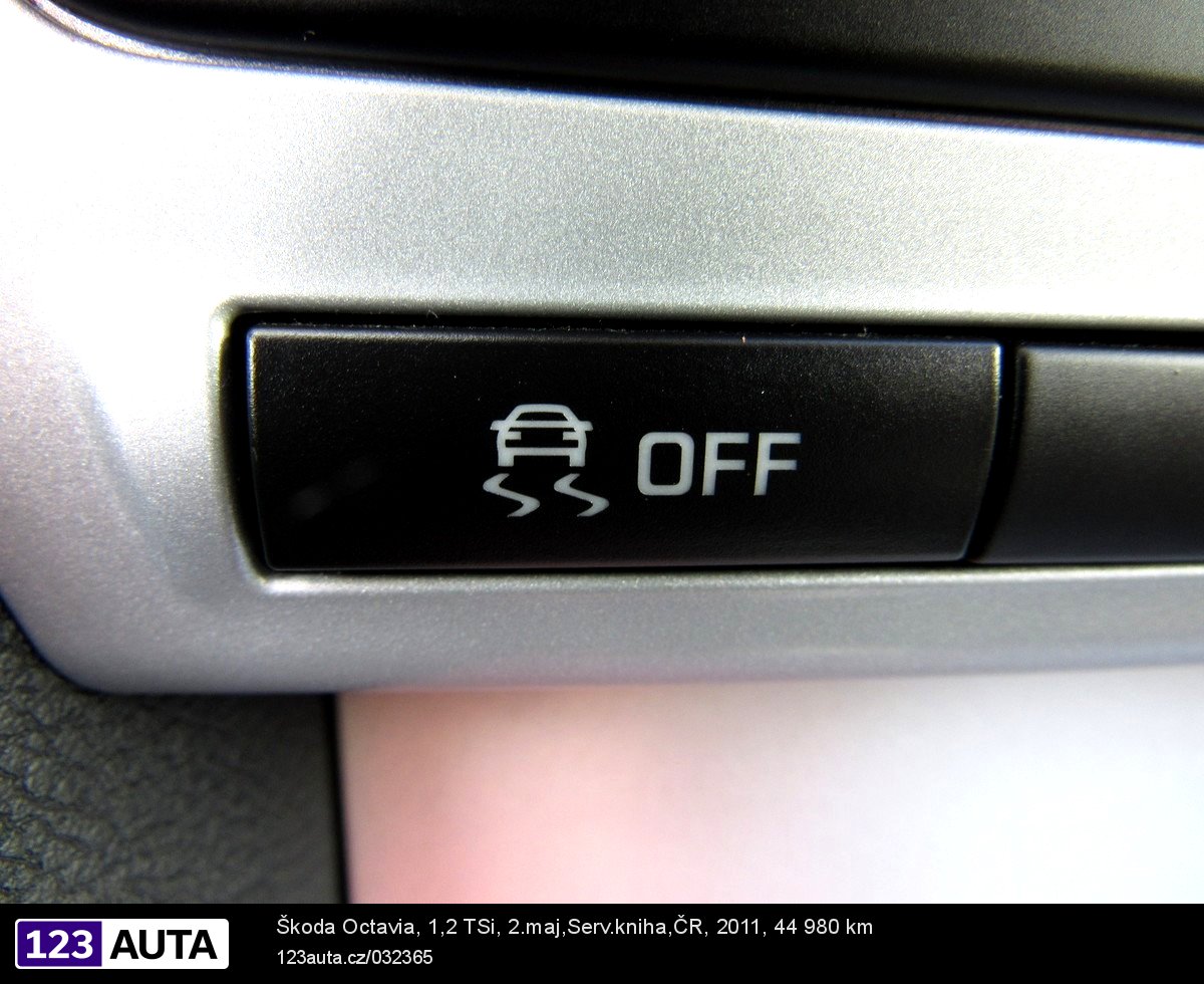 Škoda Octavia, 2011 - pohled č. 24