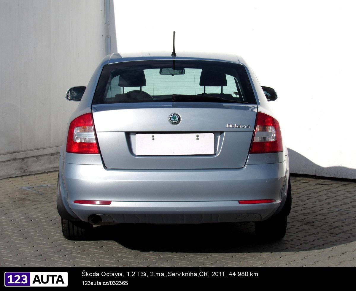 Škoda Octavia, 2011 - pohled č. 6