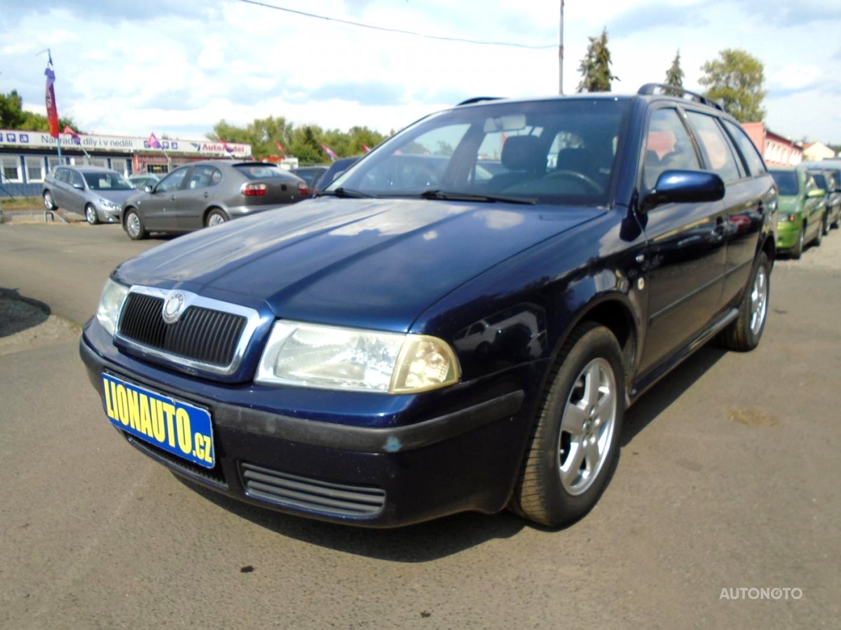 Škoda Octavia, 2003 - celkový pohled