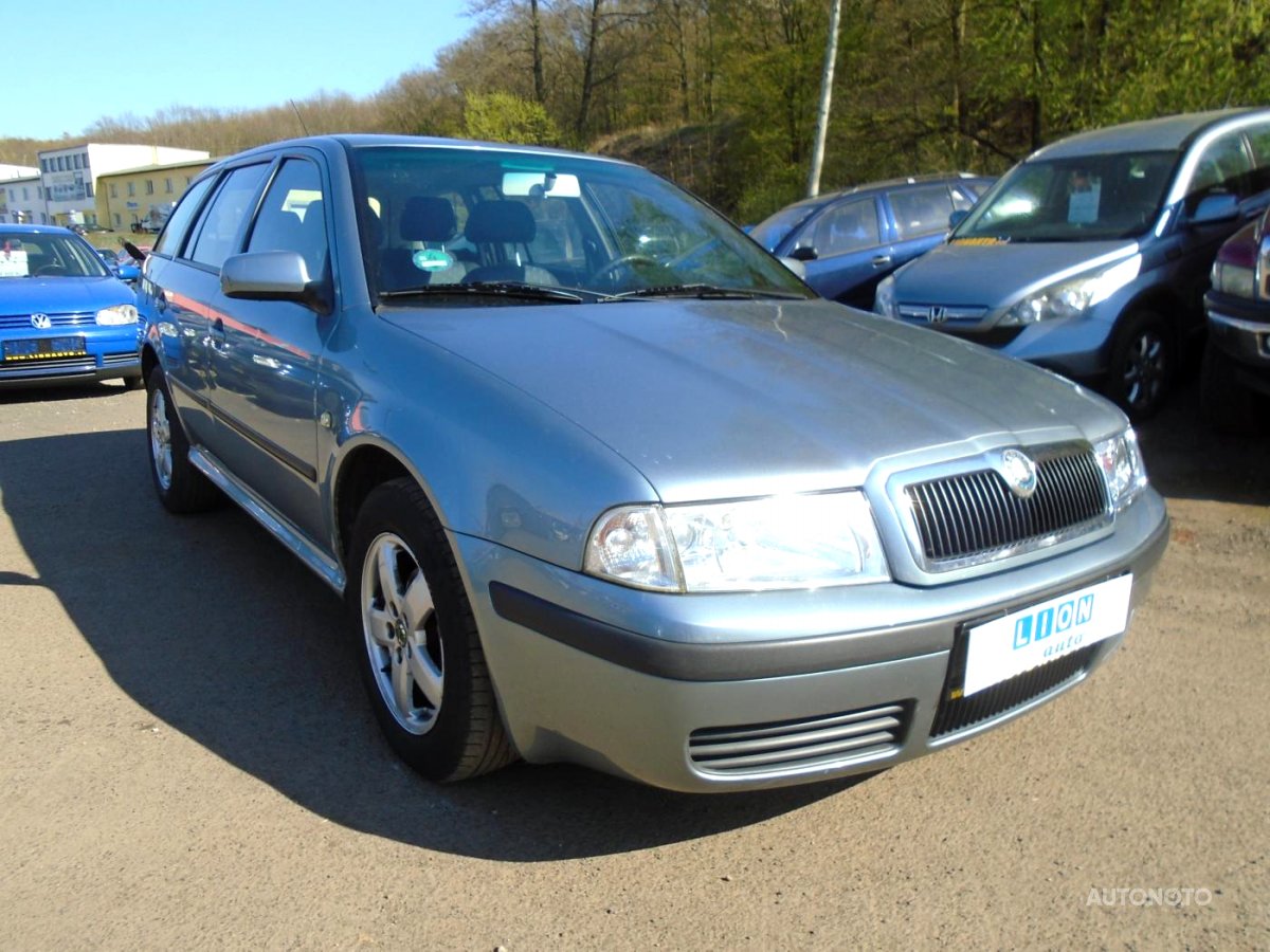 Škoda Octavia, 2002 - celkový pohled
