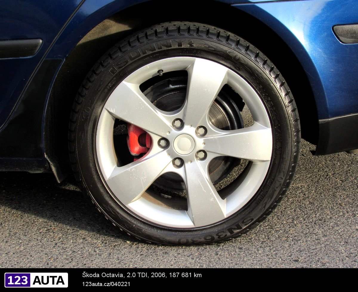 Škoda Octavia, 2006 - pohled č. 12
