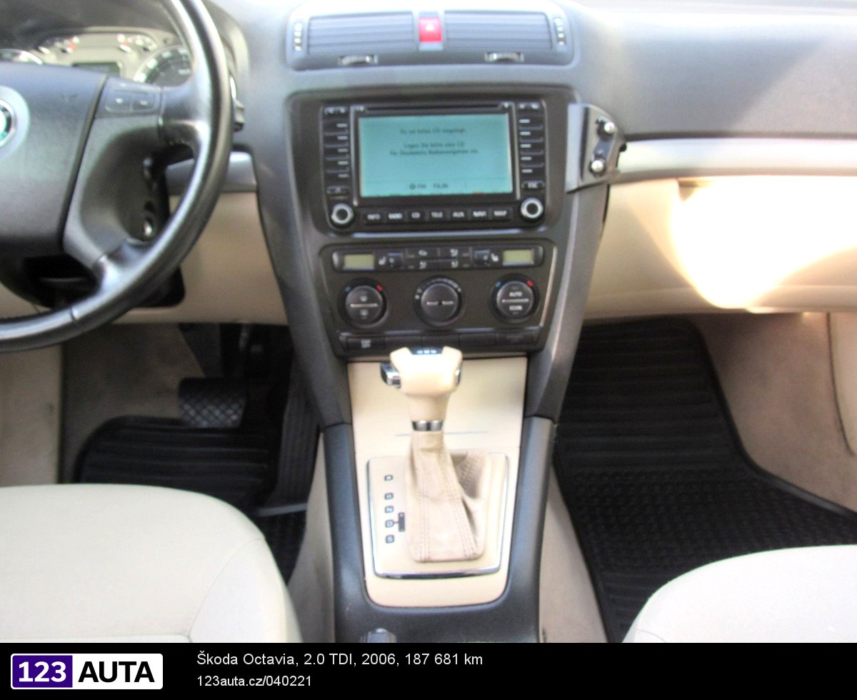 Škoda Octavia, 2006 - pohled č. 14