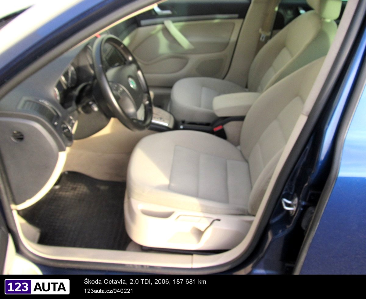 Škoda Octavia, 2006 - pohled č. 15