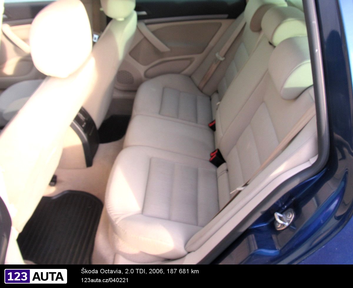 Škoda Octavia, 2006 - pohled č. 16