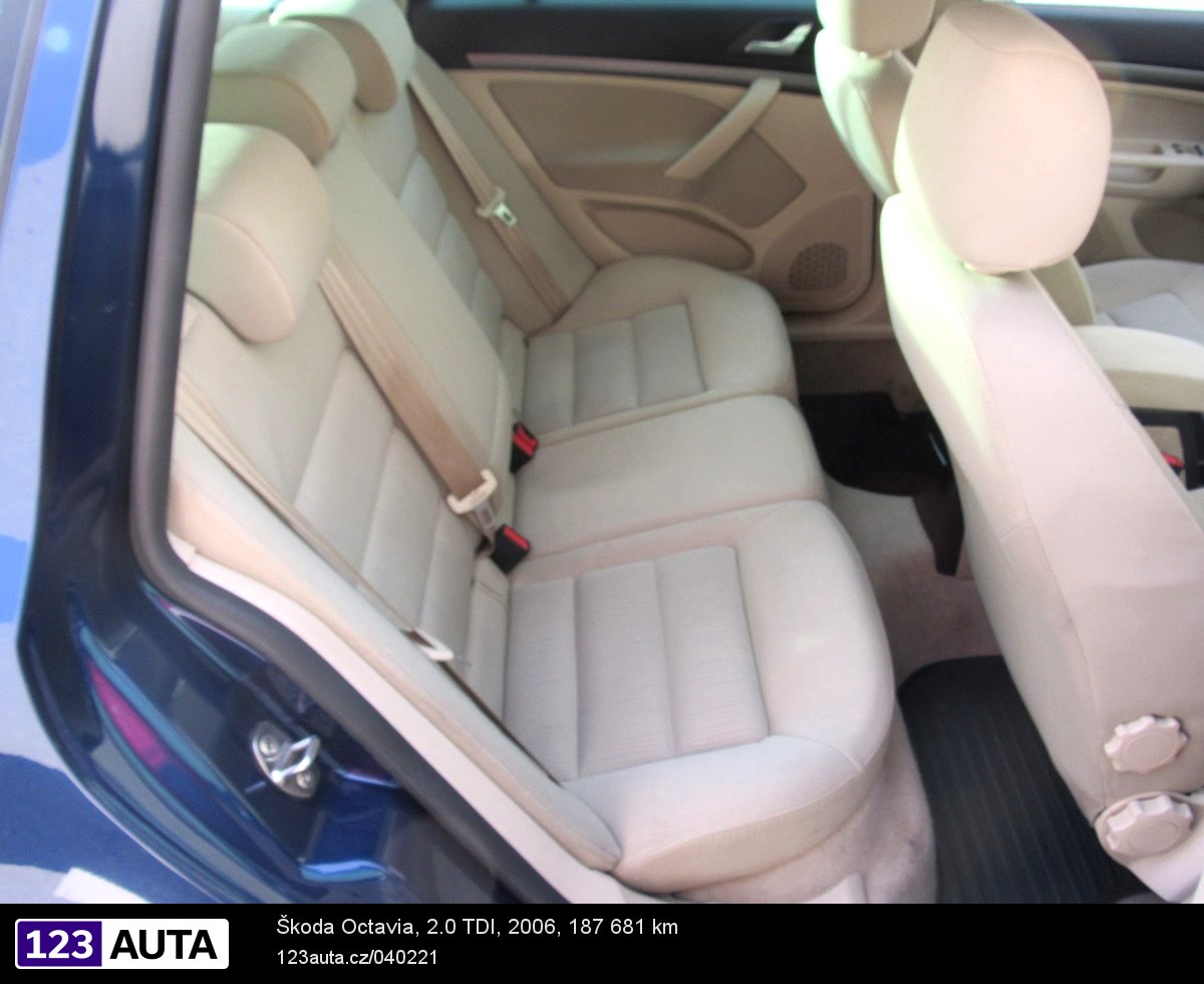 Škoda Octavia, 2006 - pohled č. 18