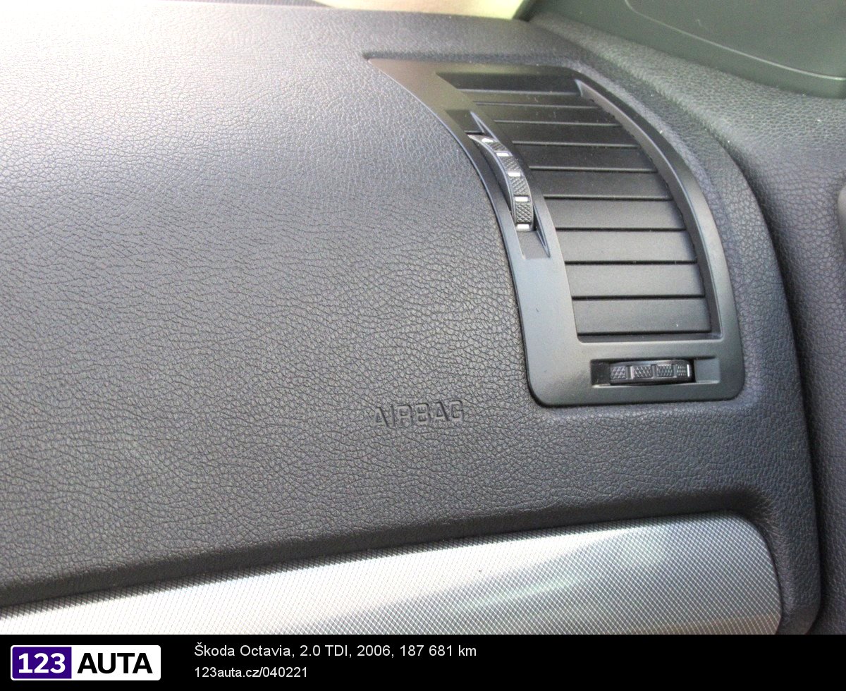 Škoda Octavia, 2006 - pohled č. 28