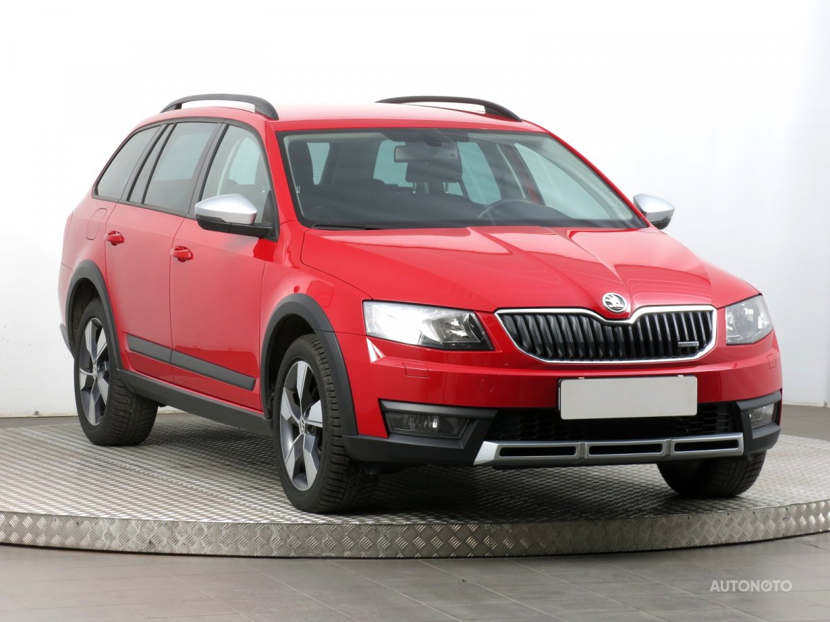 Škoda Octavia Scout, 2015 - celkový pohled