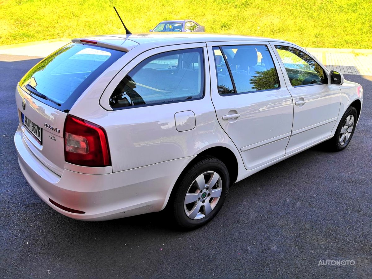 Škoda Octavia, 2012 - pohled č. 3