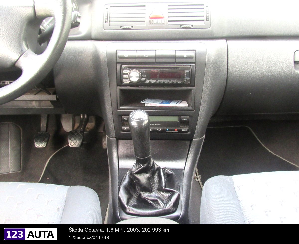 Škoda Octavia, 2003 - pohled č. 12