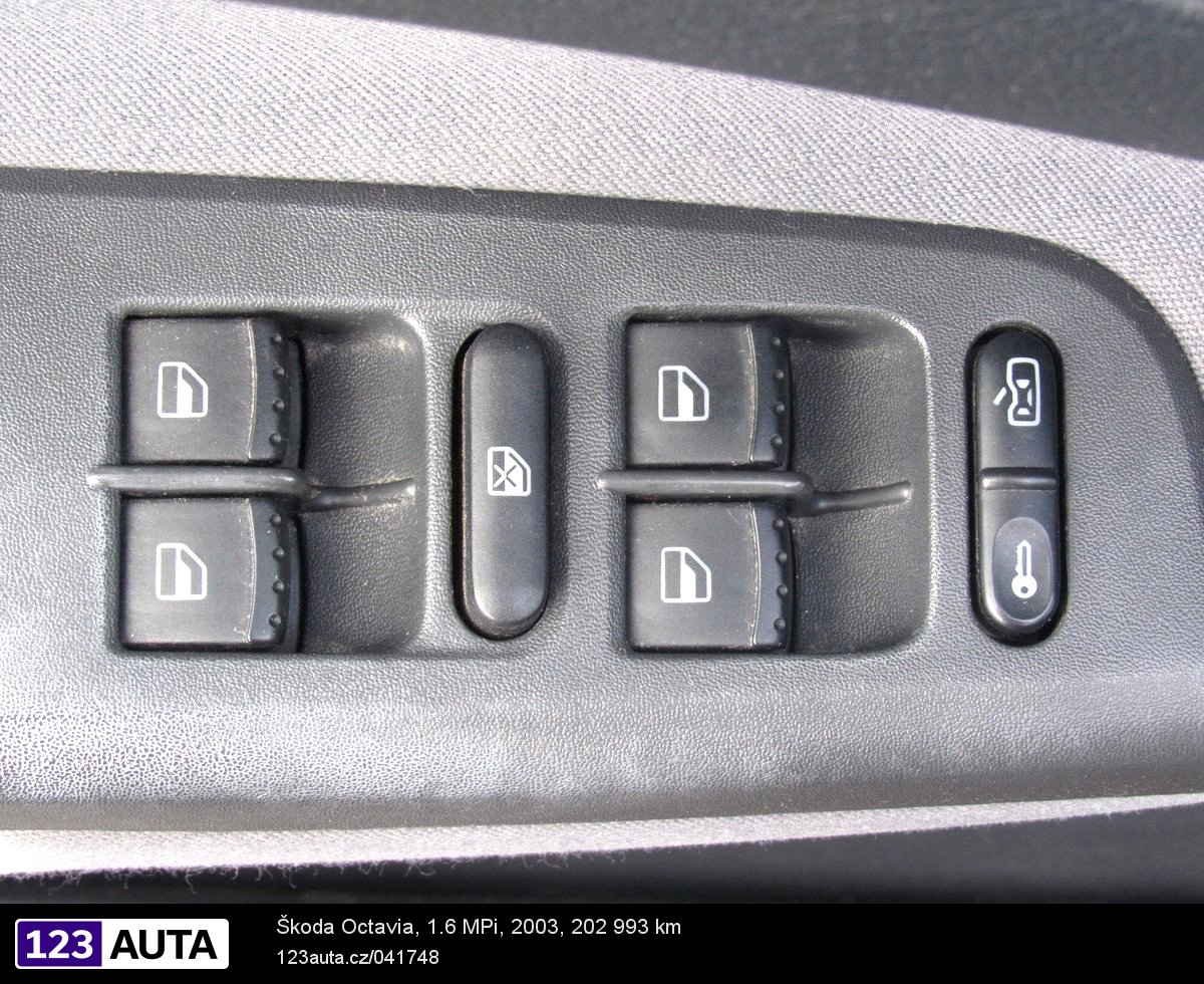 Škoda Octavia, 2003 - pohled č. 20