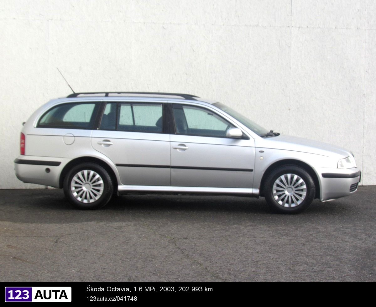 Škoda Octavia, 2003 - pohled č. 4