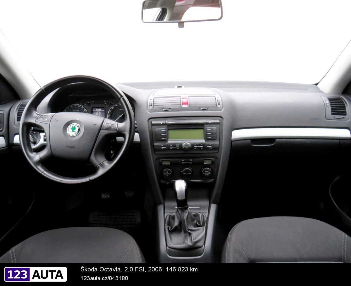 Škoda Octavia, 2006 - pohled č. 11