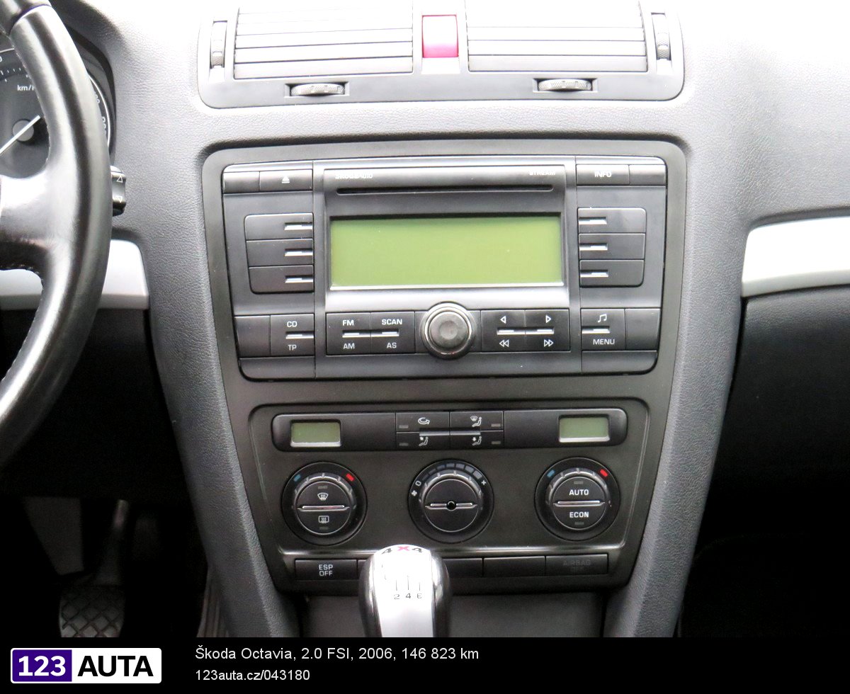 Škoda Octavia, 2006 - pohled č. 12
