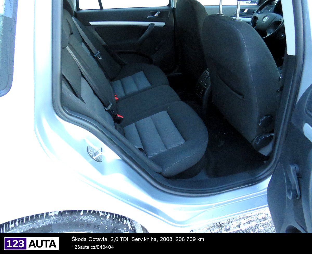 Škoda Octavia, 2008 - pohled č. 17