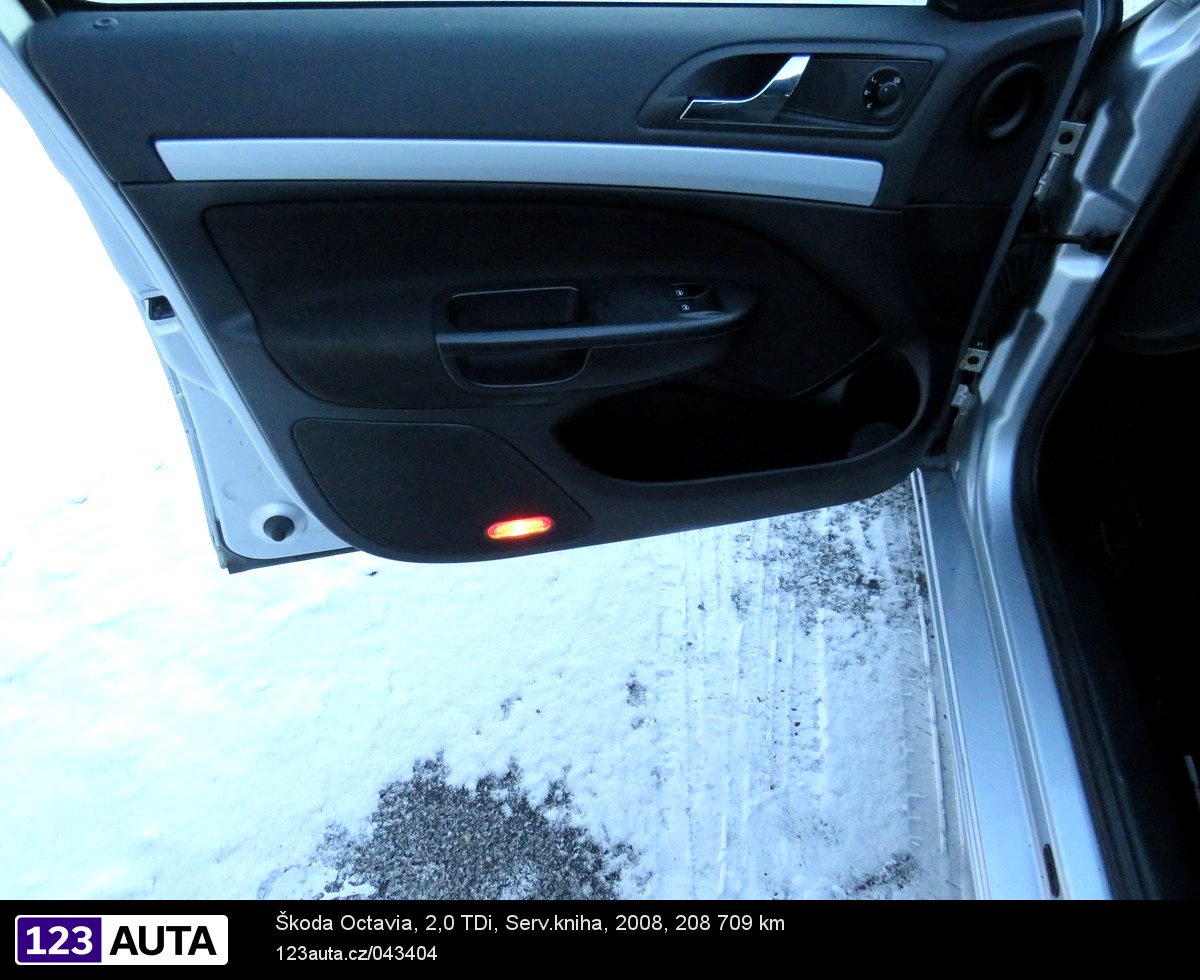 Škoda Octavia, 2008 - pohled č. 18