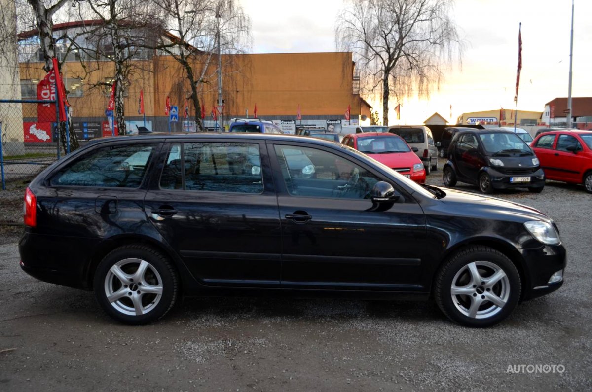 Škoda Octavia, 2012 - pohled č. 2