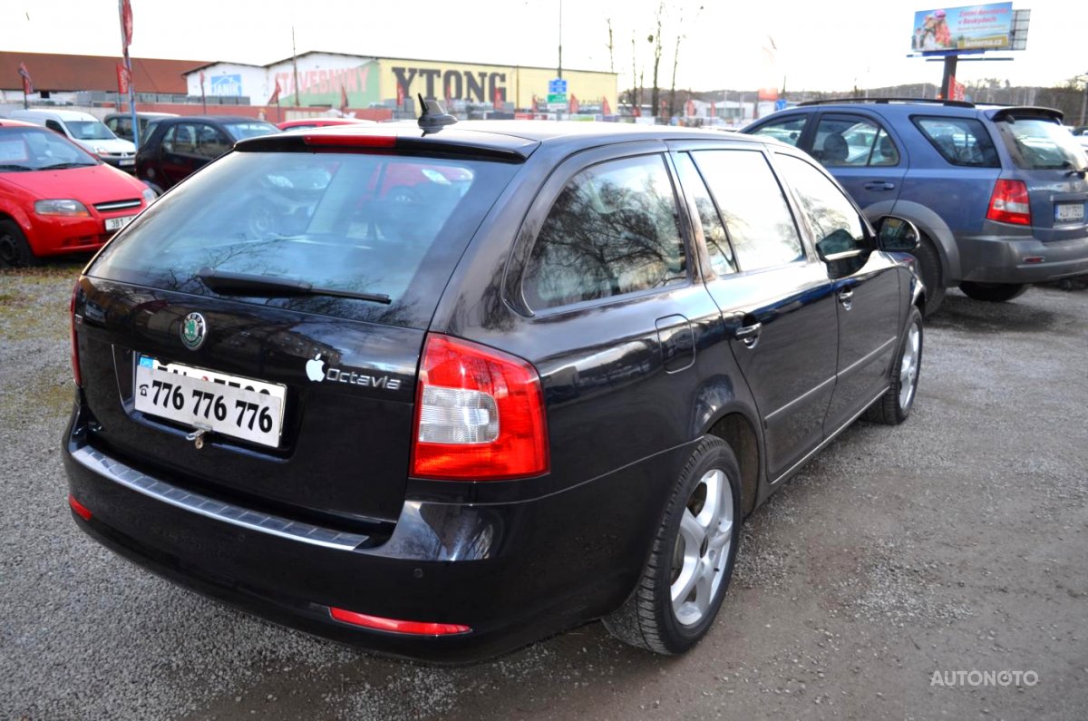 Škoda Octavia, 2012 - pohled č. 3