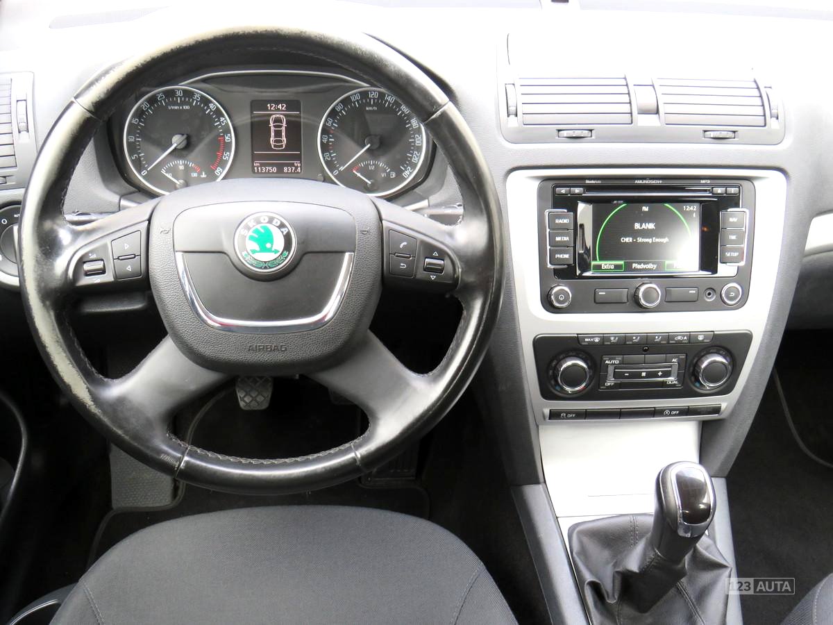 Škoda Octavia II, 2012 - pohled č. 12