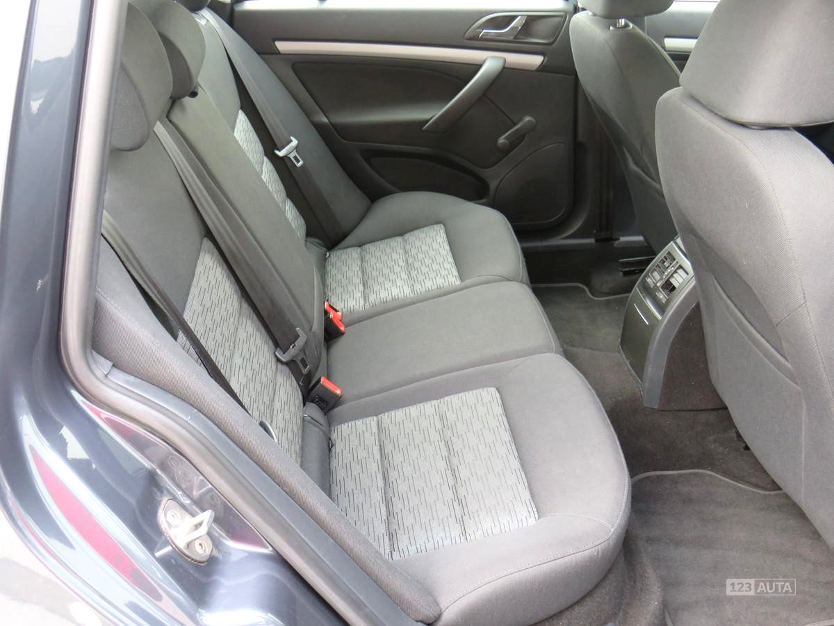 Škoda Octavia II, 2012 - pohled č. 17