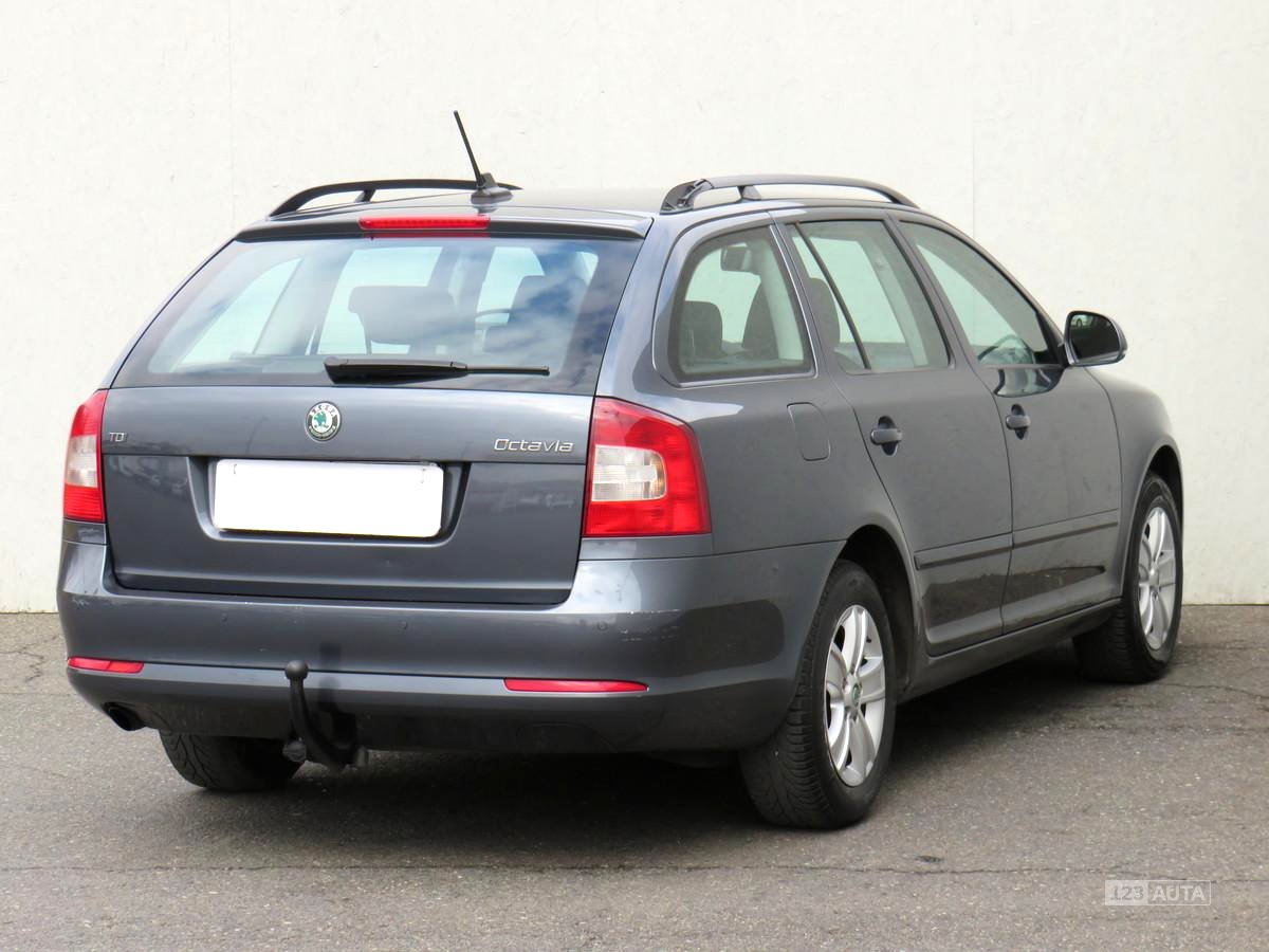 Škoda Octavia II, 2012 - pohled č. 5