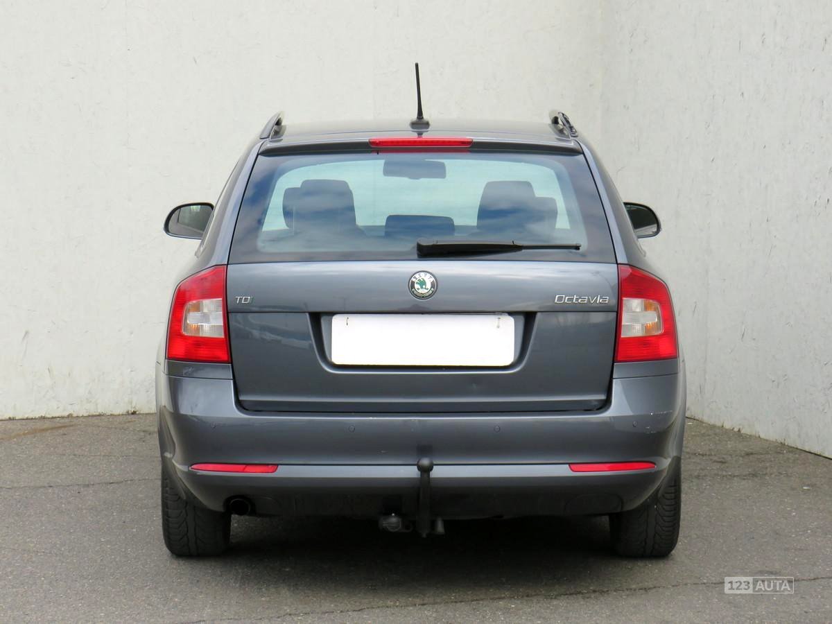 Škoda Octavia II, 2012 - pohled č. 6