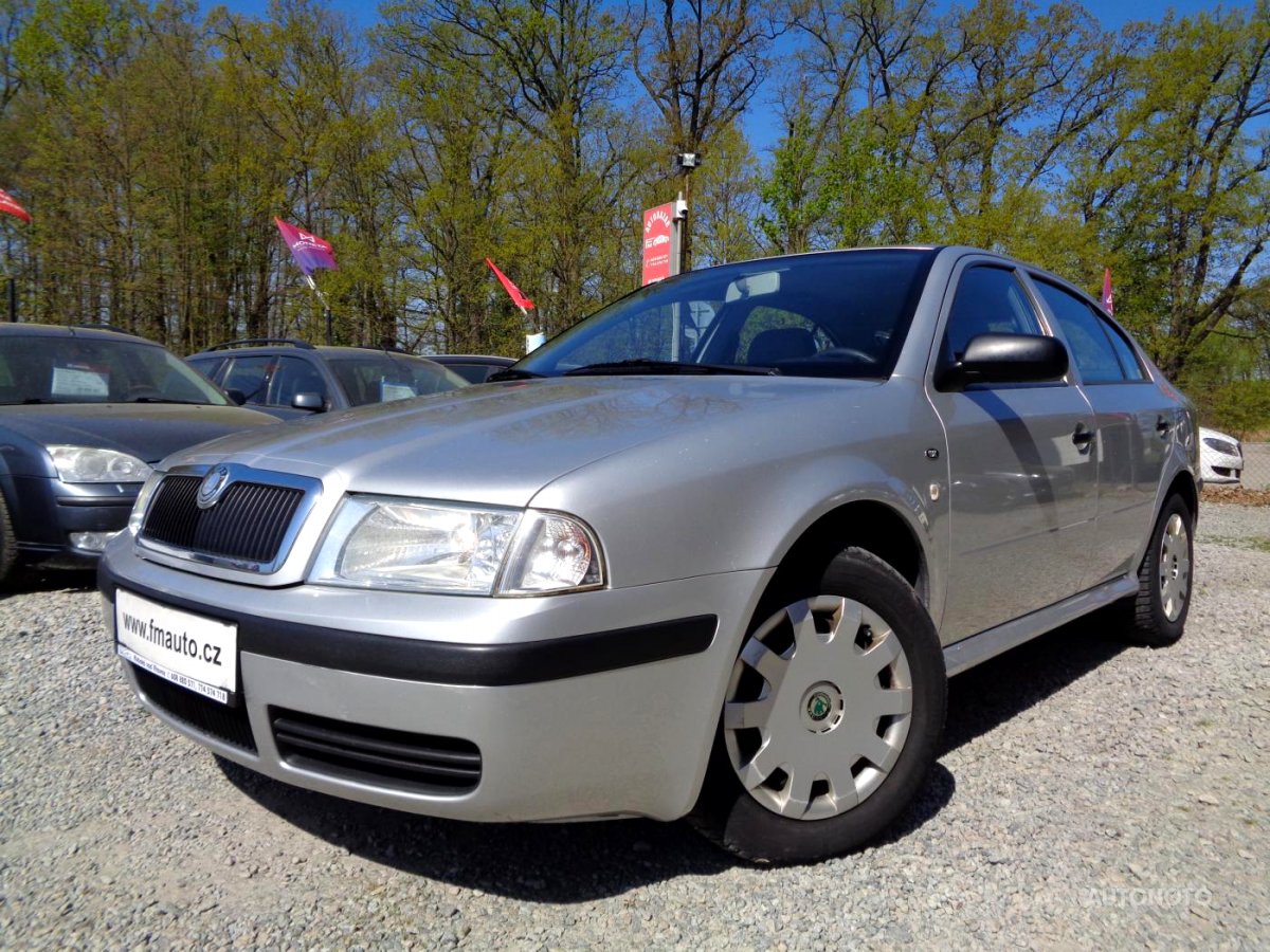 Škoda Octavia, 2003 - celkový pohled