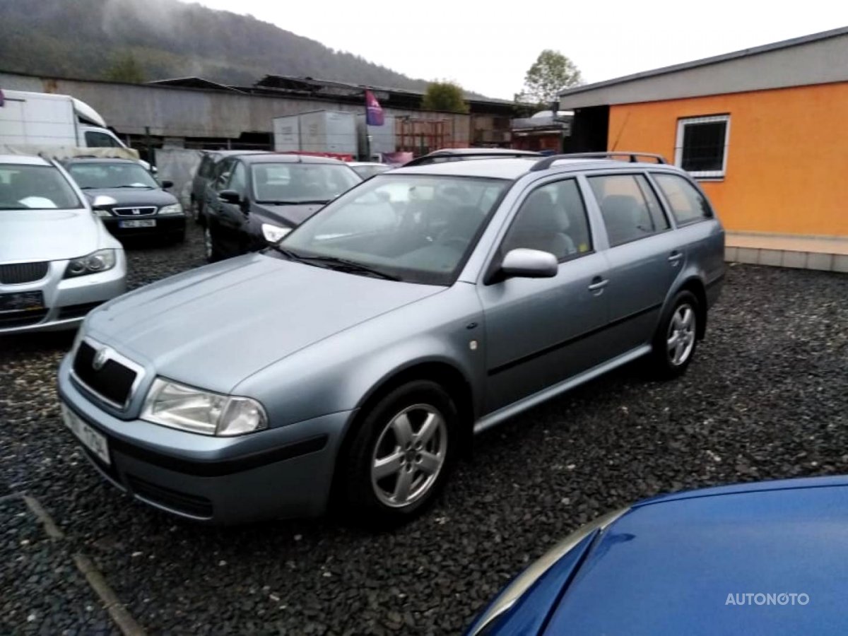 Škoda Octavia, 2002 - celkový pohled